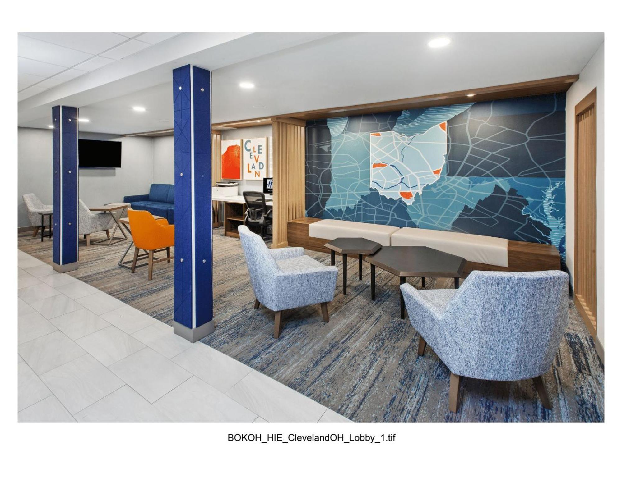 Holiday Inn Express Cleveland Airport - Brook Park By Ihg Buitenkant foto